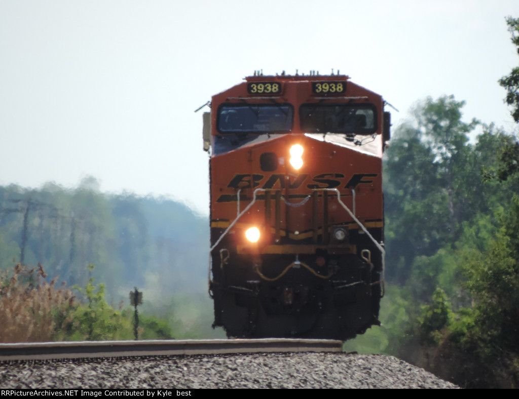 BNSF 3938 on 206